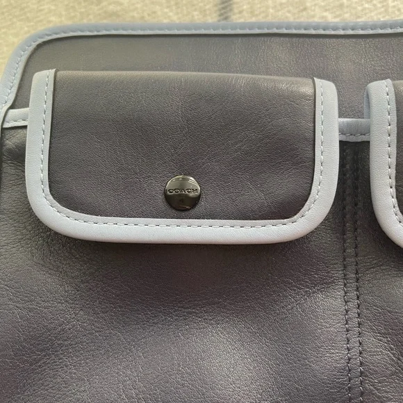 Coach Legacy Archive Navy Chambray Two-Toned Wristlet Clutch Bag 48893 - Picture 3 of 7